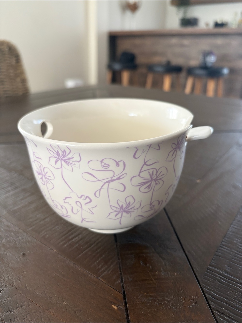ceramic ramen noodle bowl with ladle